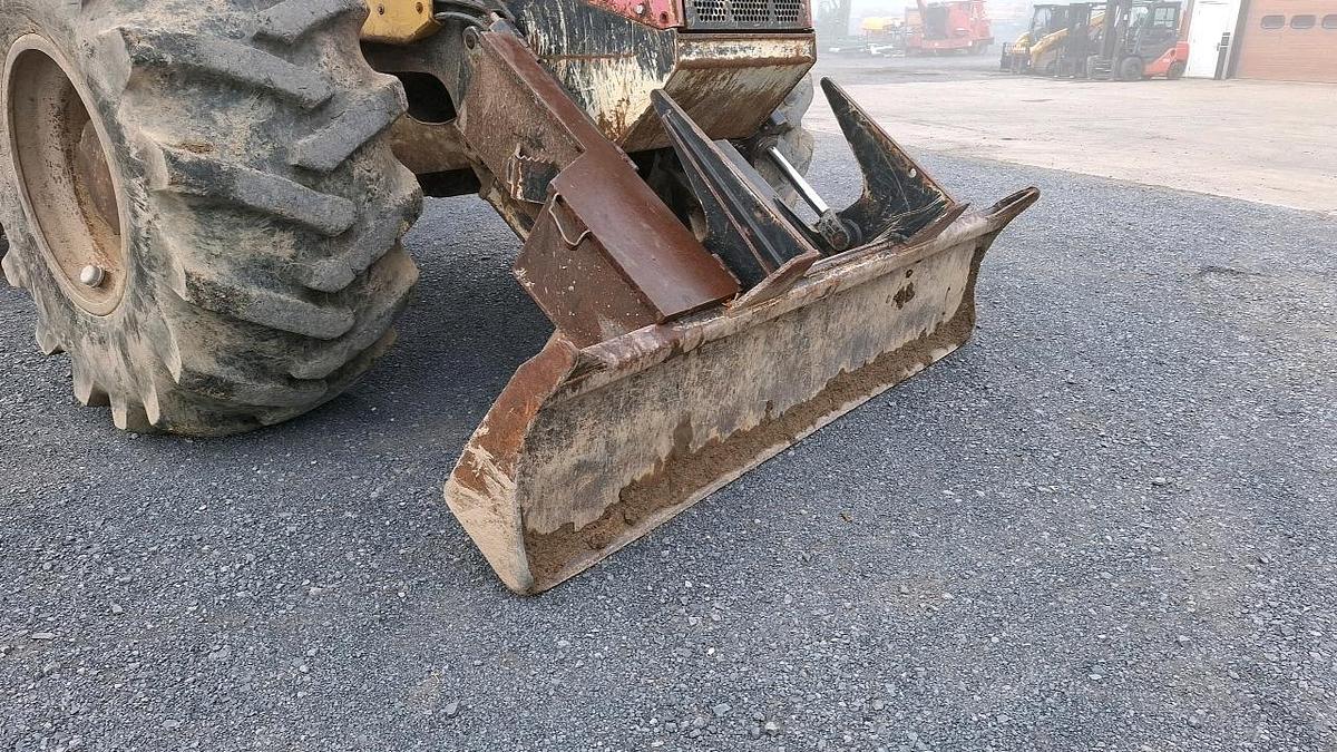 Used 2009 Prentice 2432 Skidder