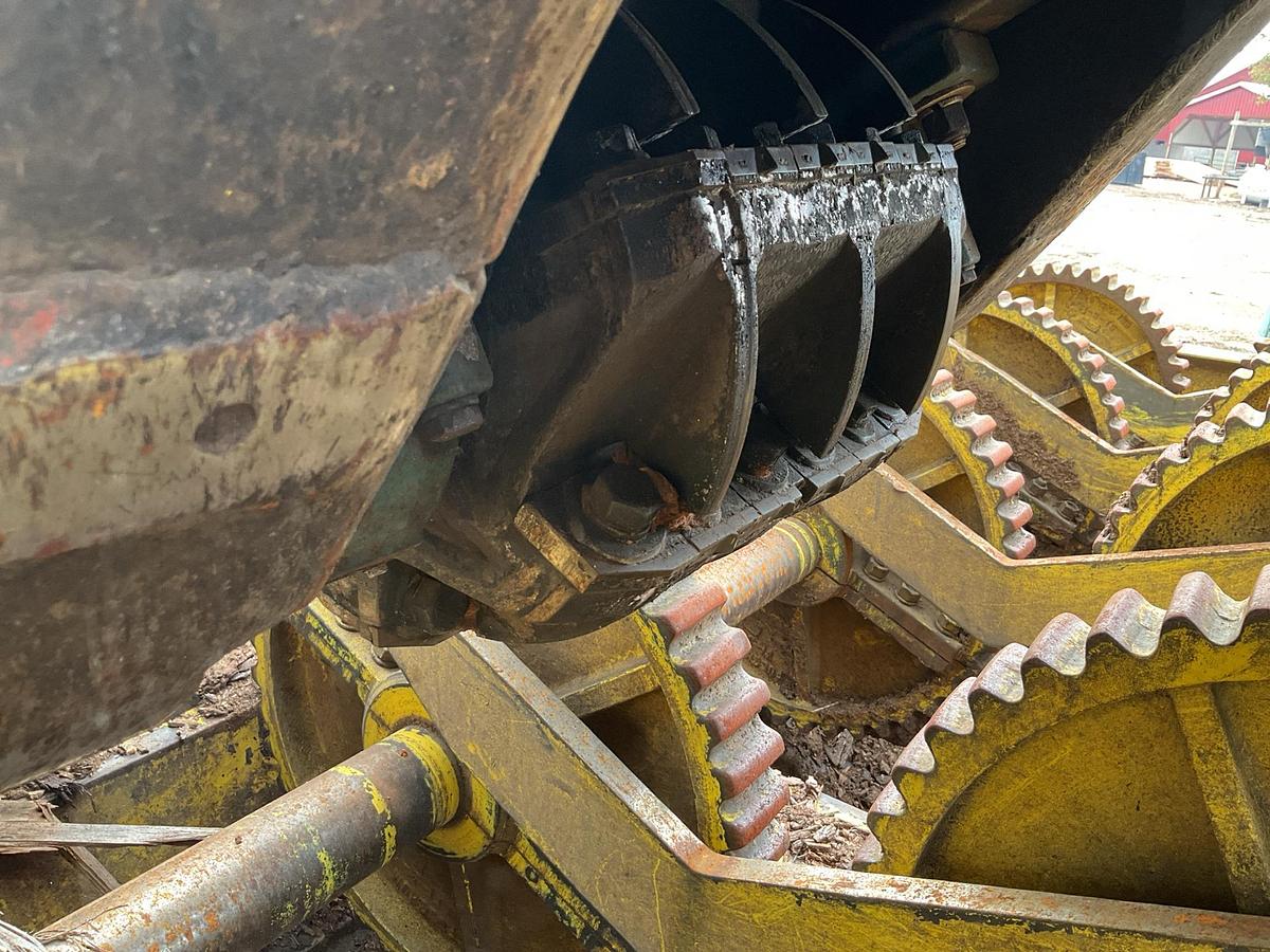 Used Fulgum E-616 Rosserhead Debarker