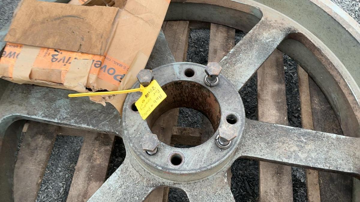 Used Hub and Pulley for Headrig