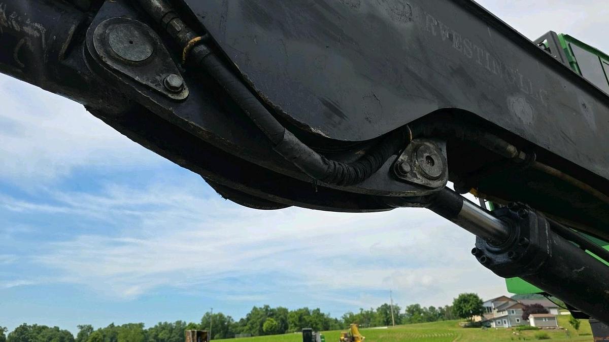 Used 2014 John Deere 437 Knuckleboom Loader