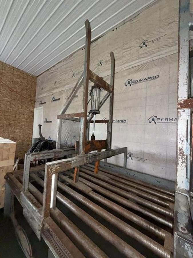 Used Rayco Pallet Stacker