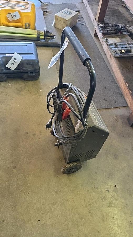 Used Cent-tech 6/12V Automatic Battery Charger/Engine Starter