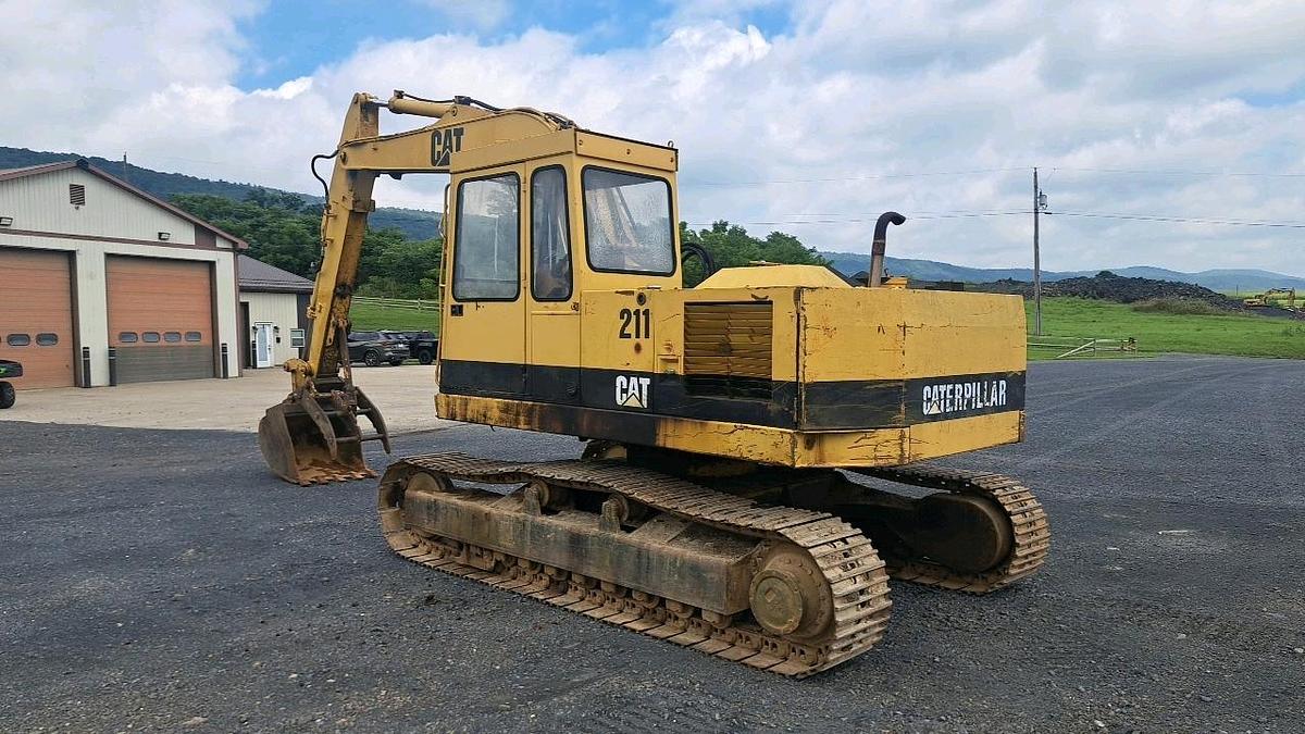 Used 1989 Caterpillar 211 Excavator