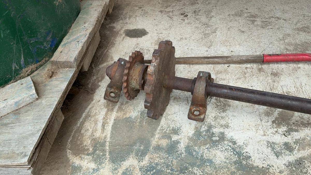 Used Shaft, Sprockets and Chain