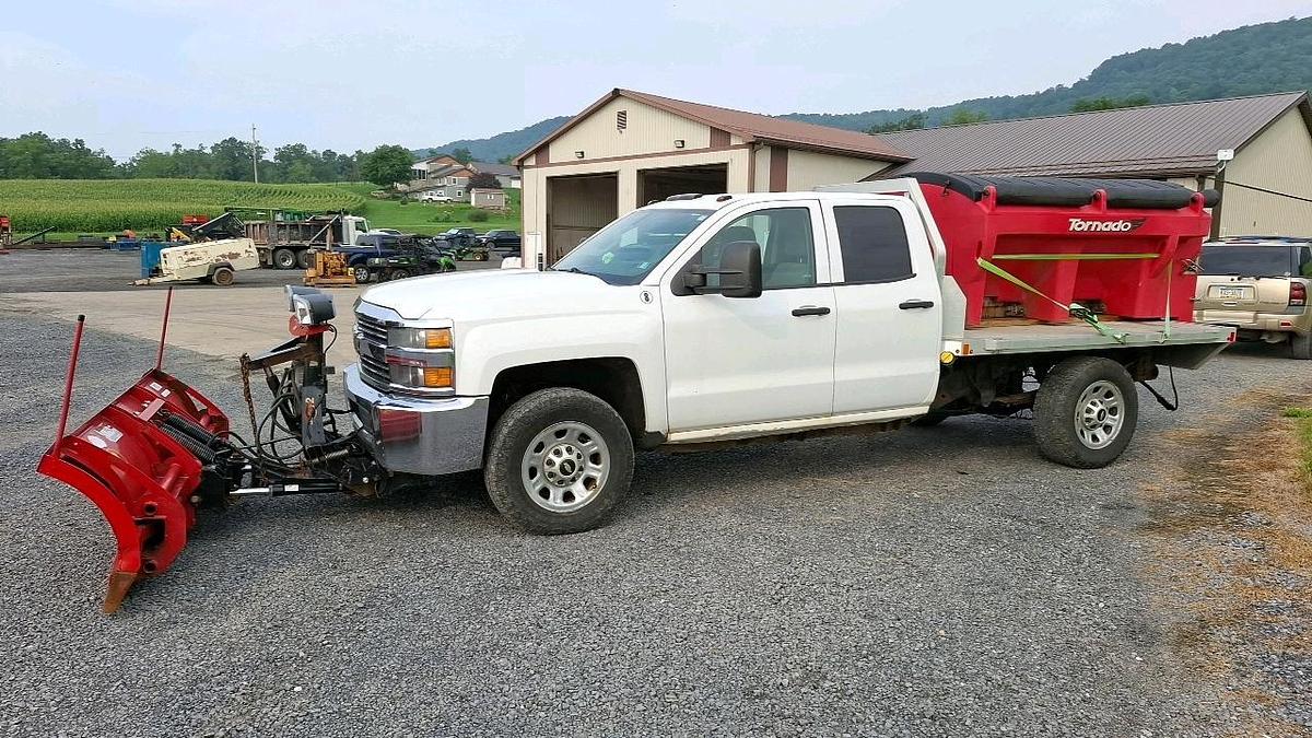 Used 2015 Chevrolet 2500 Flatbed Truck