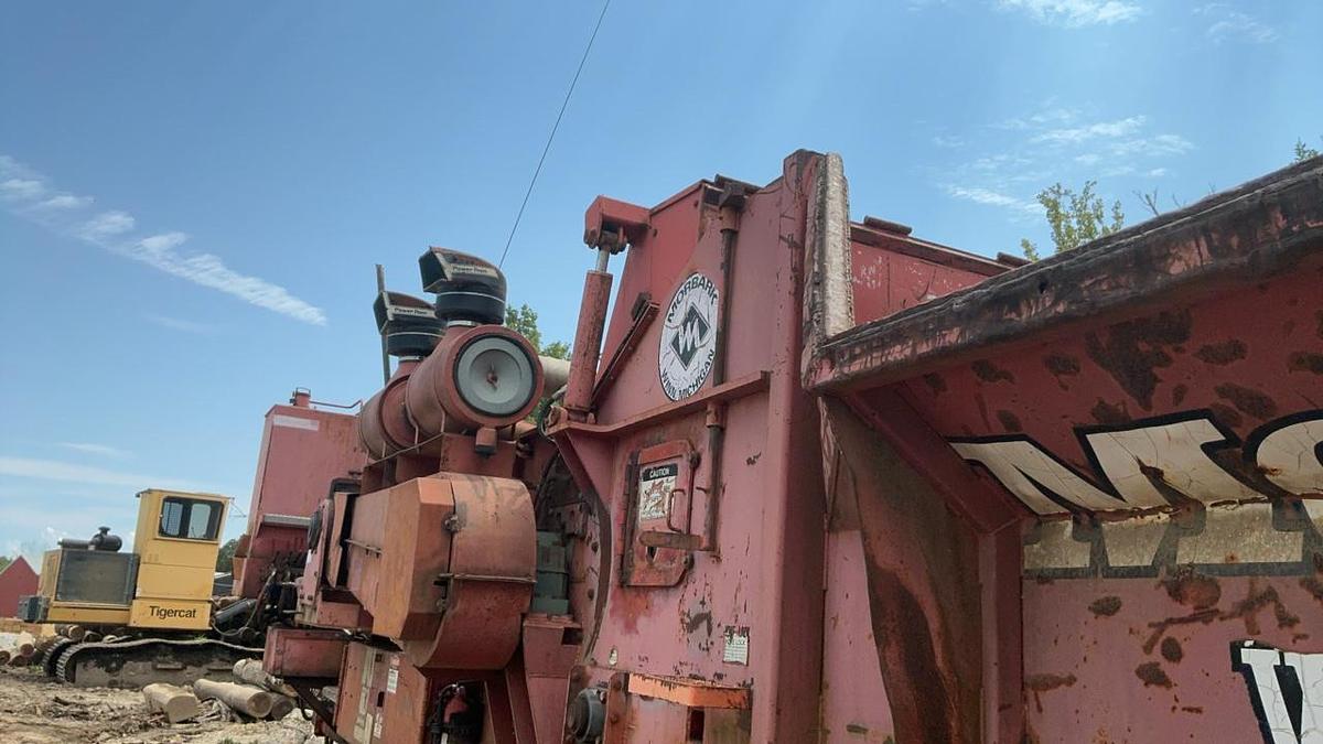 Used Morbark 4600 Grinder