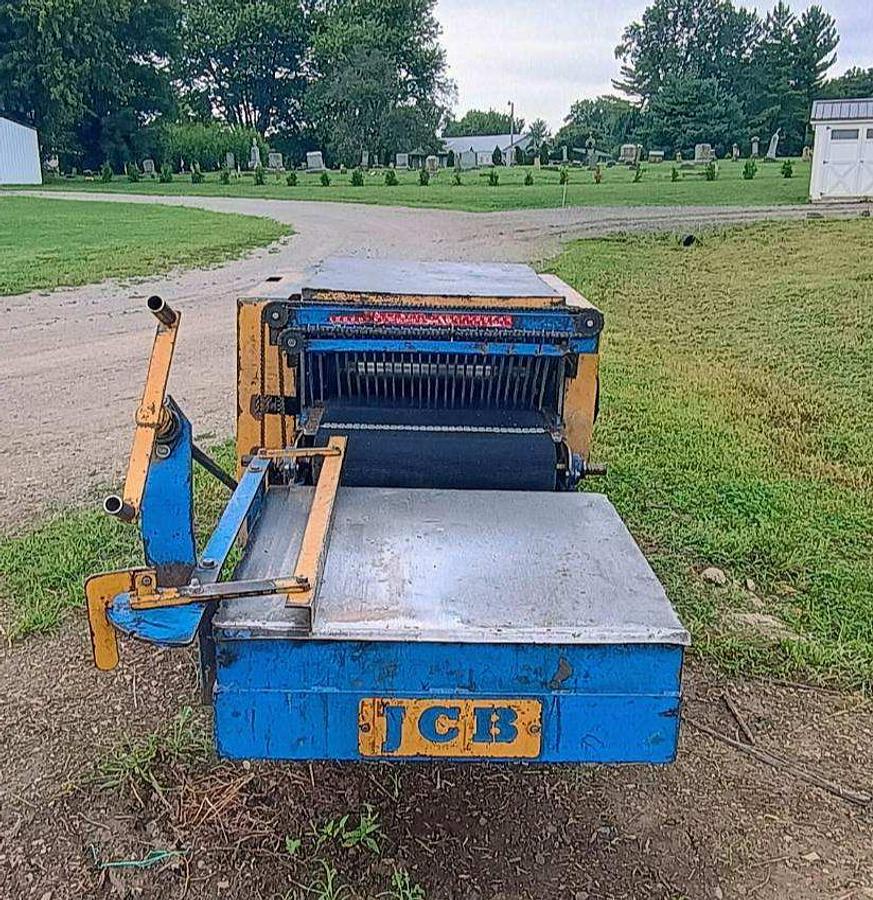 Used 2017 JCB 3 Blade Edger