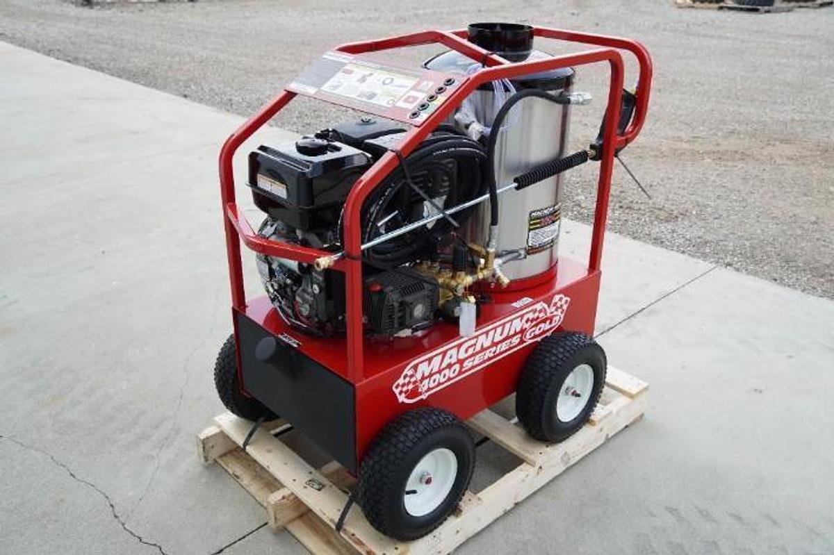 Used Magnum Gold 4000 Series Hot Water Pressure Washer