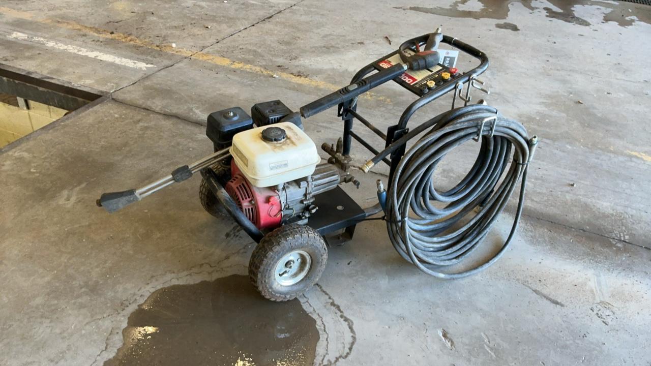 Used Yamakoyo GPW3000 Commercial Pressure Washer