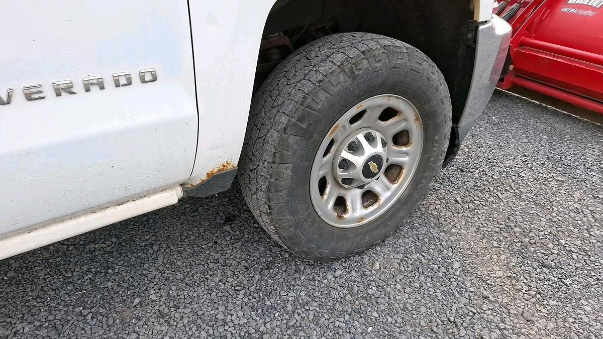 Used 2015 Chevrolet 2500 Flatbed Truck