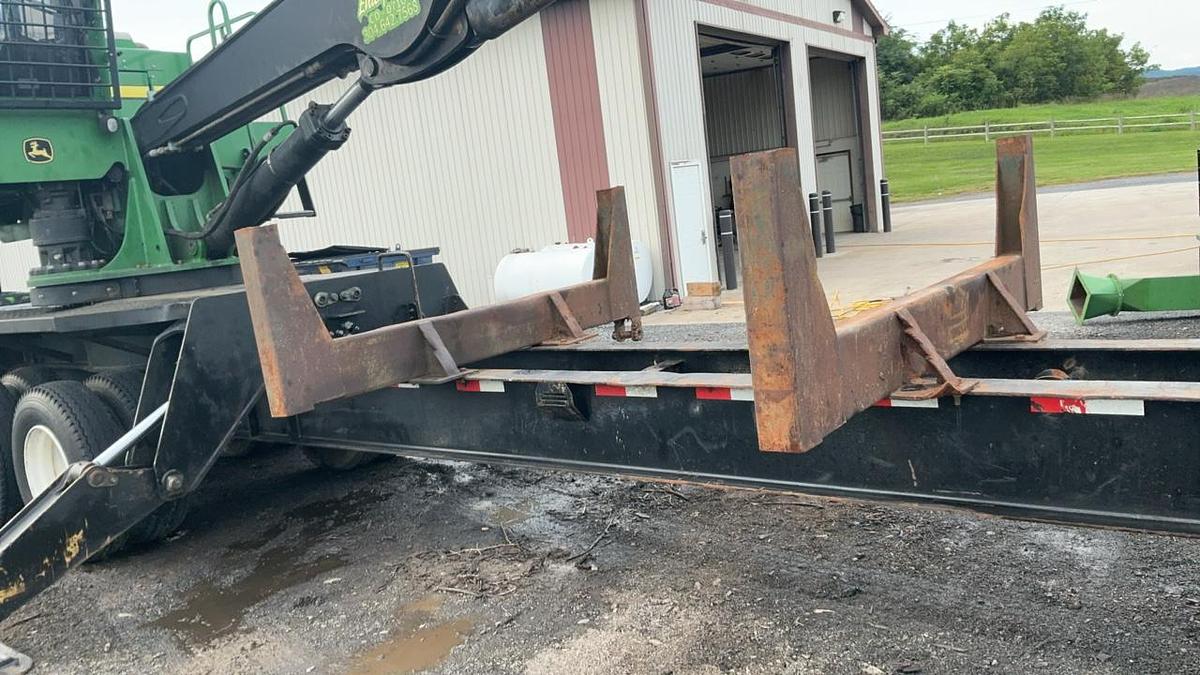 Used 2015 John Deere 335D Knuckleboom