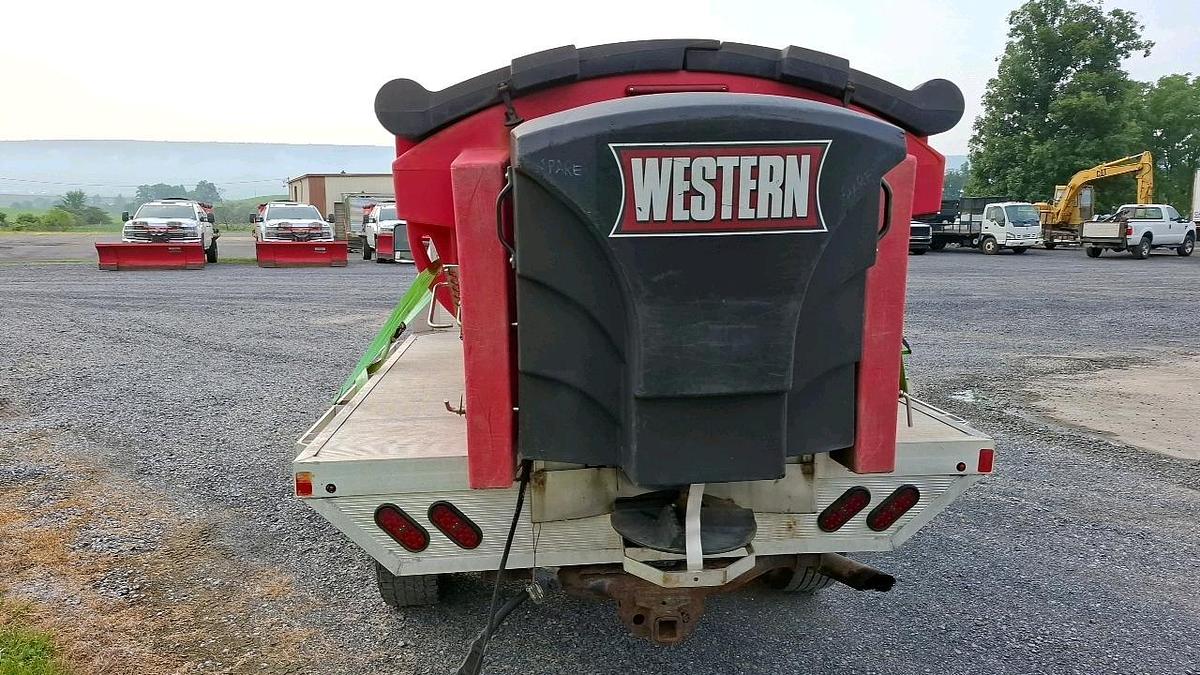 Used 2015 Chevrolet 2500 Flatbed Truck
