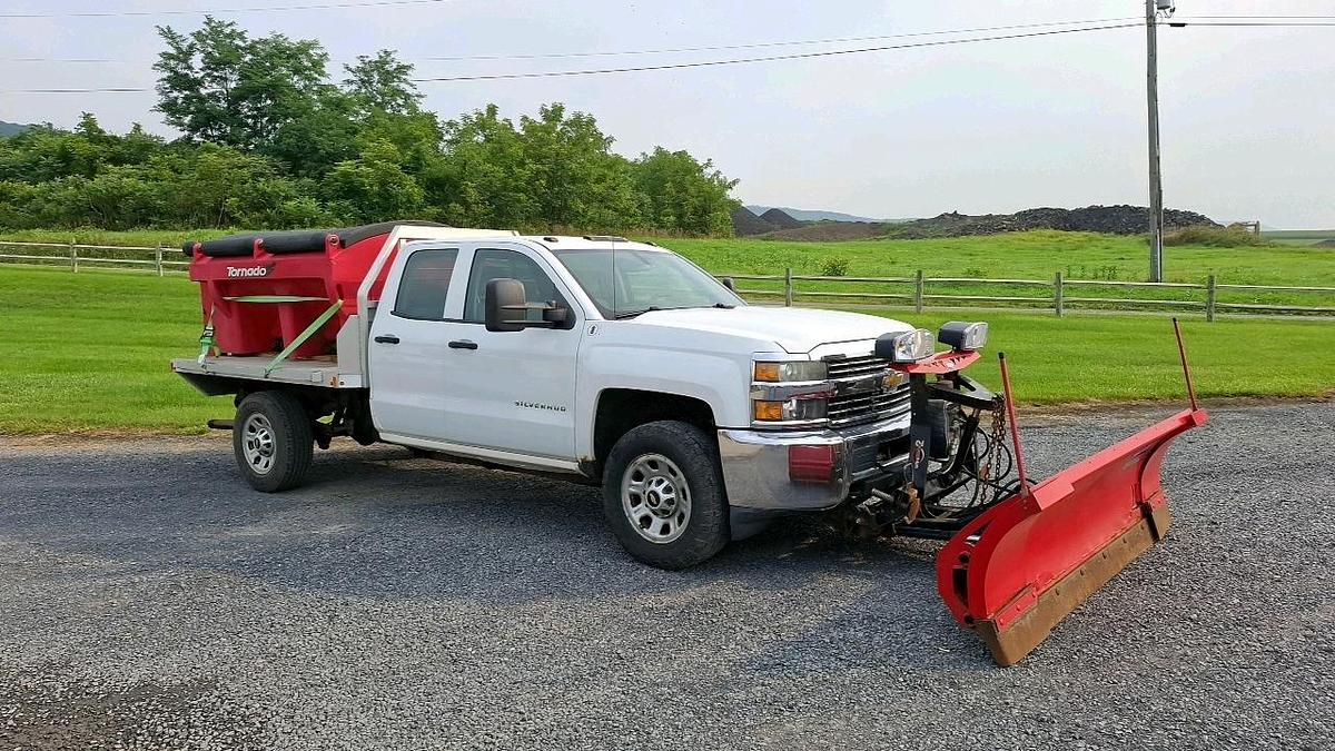 Used 2015 Chevrolet 2500 Flatbed Truck