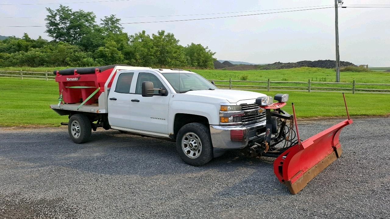 Used 2015 Chevrolet 2500 Flatbed Truck