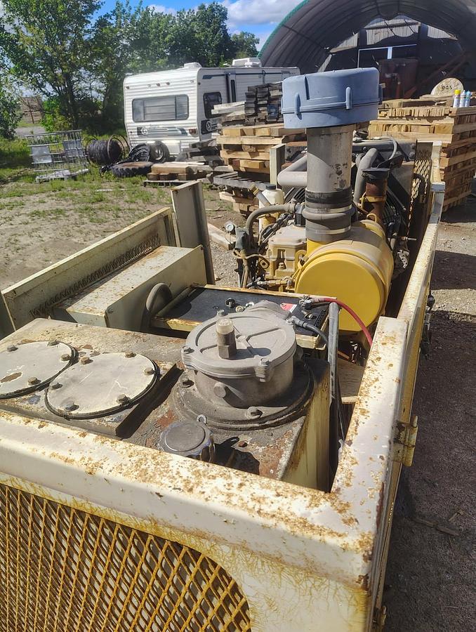Used 3126 Cat powered Hydraulic Unit