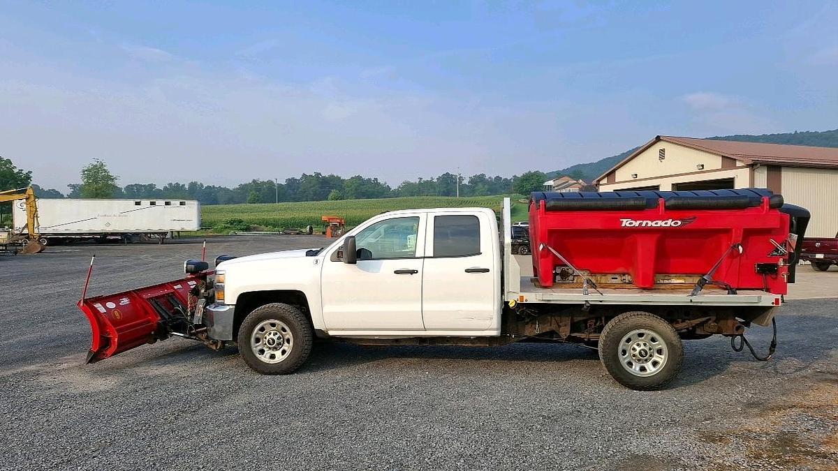 Used 2015 Chevrolet 2500 Flatbed Truck