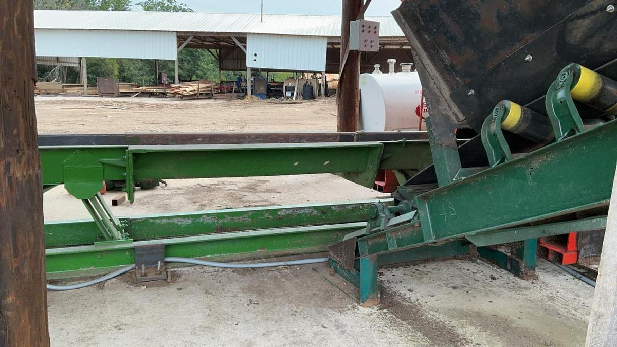 Used Precision Husky 16FT Vibrating Conveyor