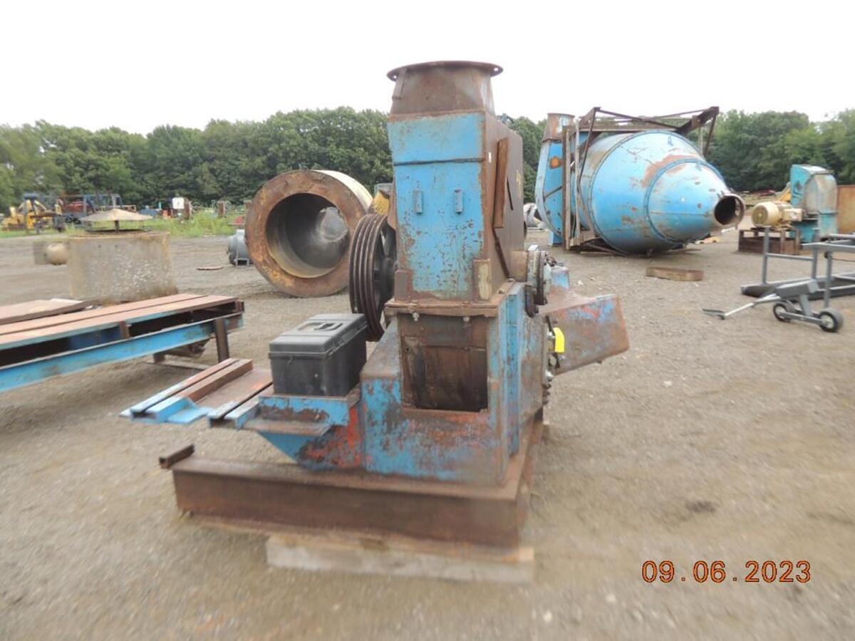 Used Morbark chipper system