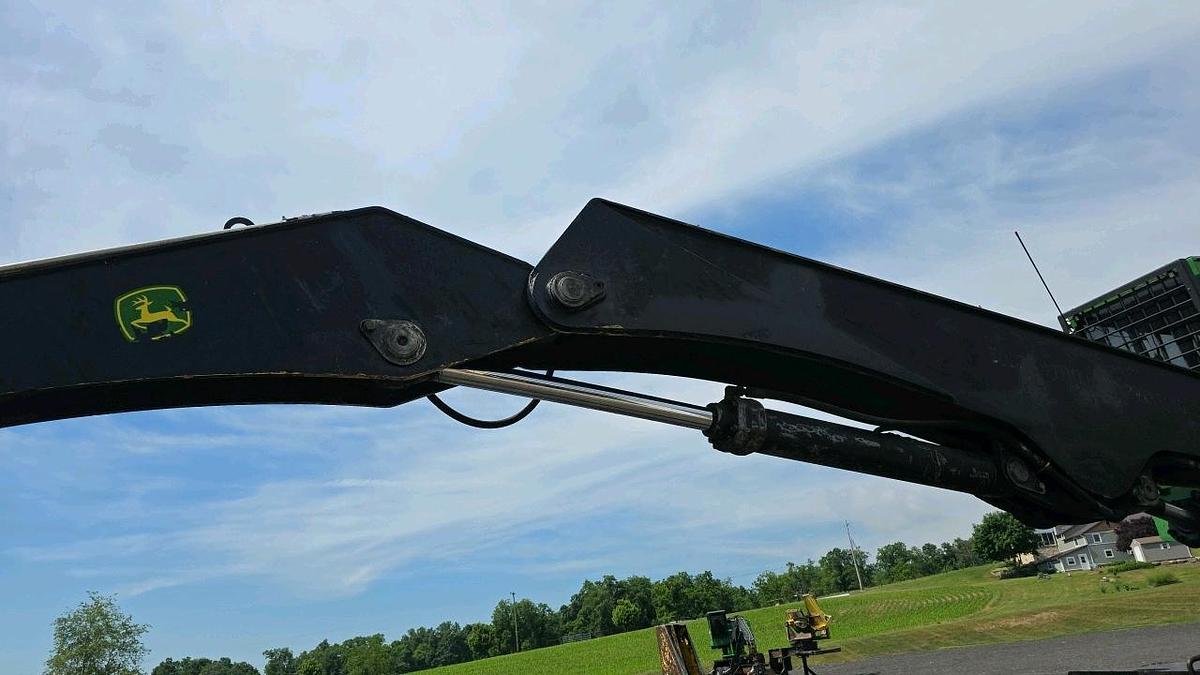 Used 2014 John Deere 437 Knuckleboom Loader