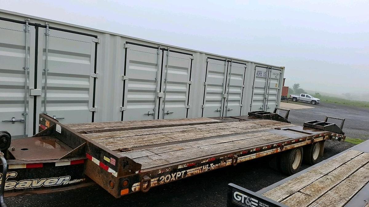Used 2016 Eager Beaver 20 XPT Equipment Trailer