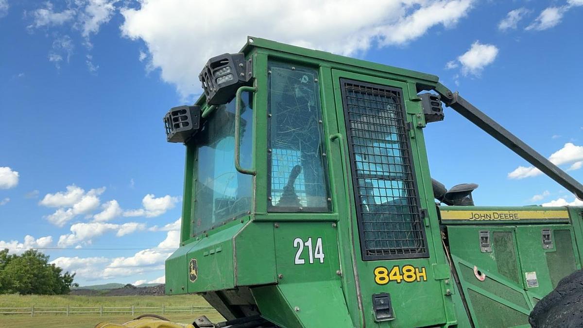 Used 2012 John Deere 848H Grapple Skidder