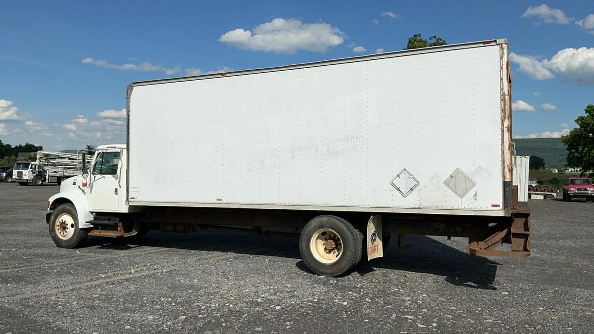 Used 1997 International Navistar 4700 4x2 Box Truck