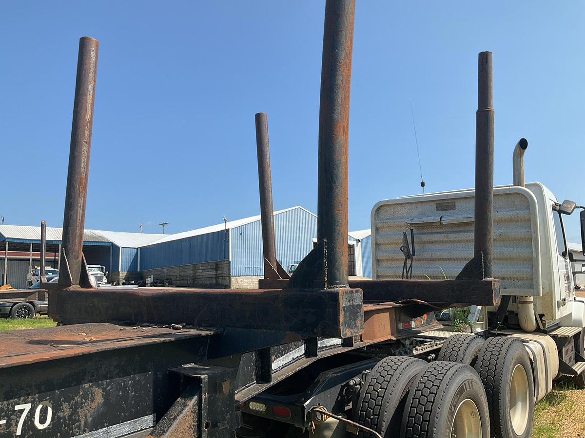 Used 1994 Savannah Log Trailer