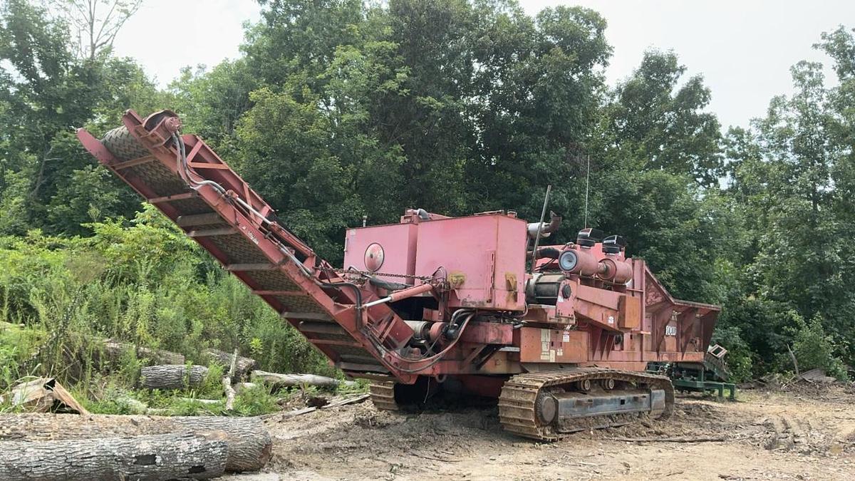 Used Morbark 4600 Grinder