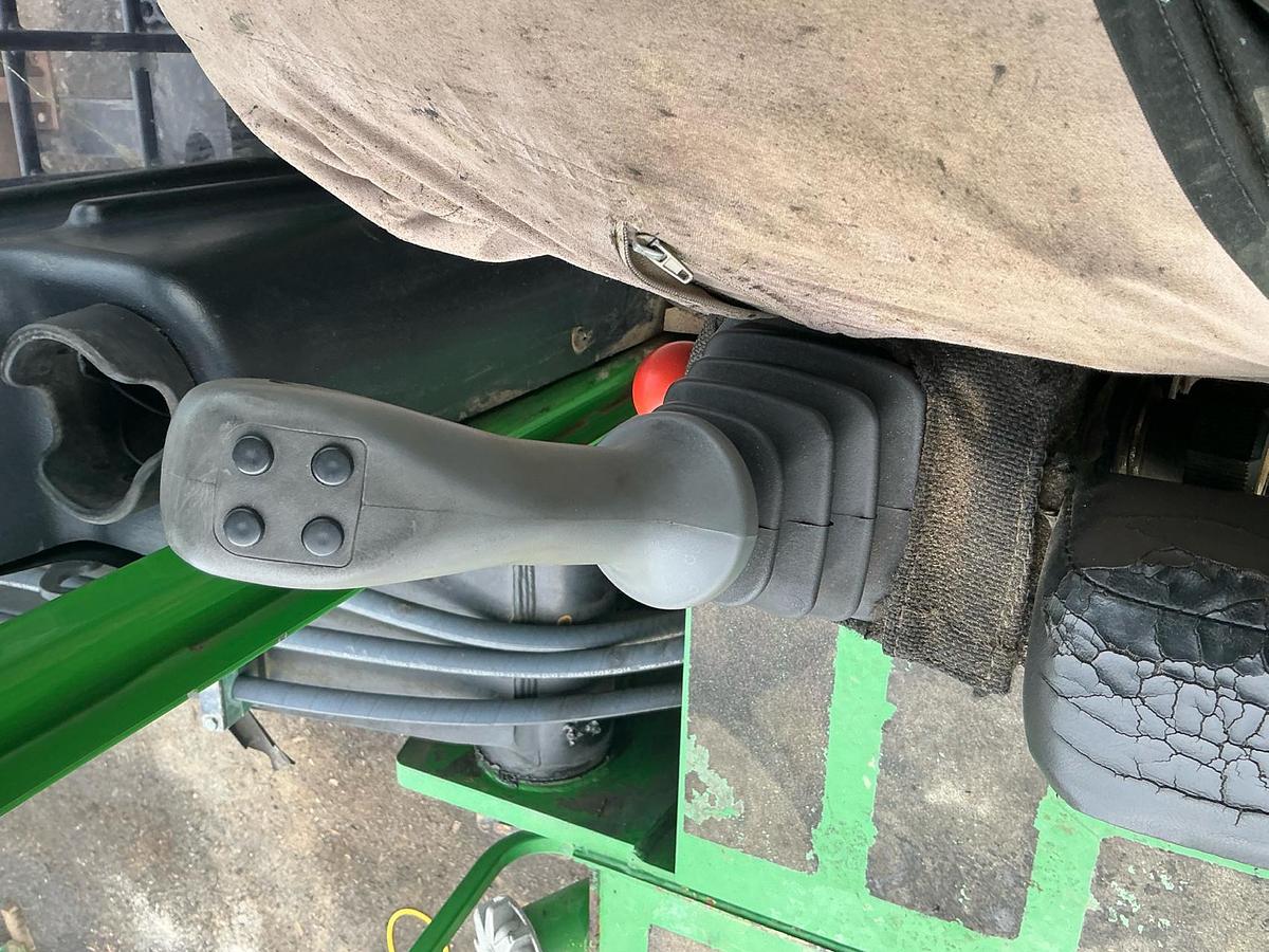 Used 2015 John Deere 335D Knuckleboom