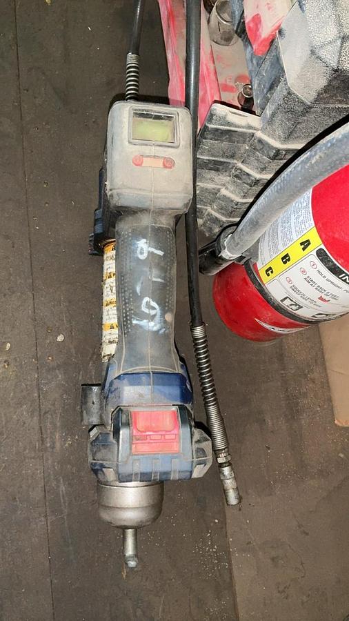 Used Lincoln Battery Grease Gun, Batteries, and Chargers