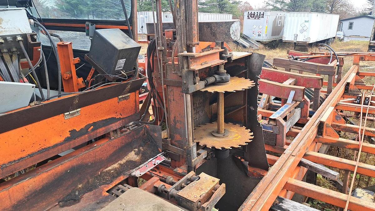 Used Morbark Circle Mill ( Portable )