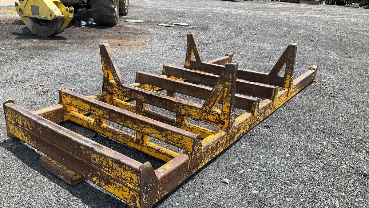 Used CSI 4400 Bucksaw