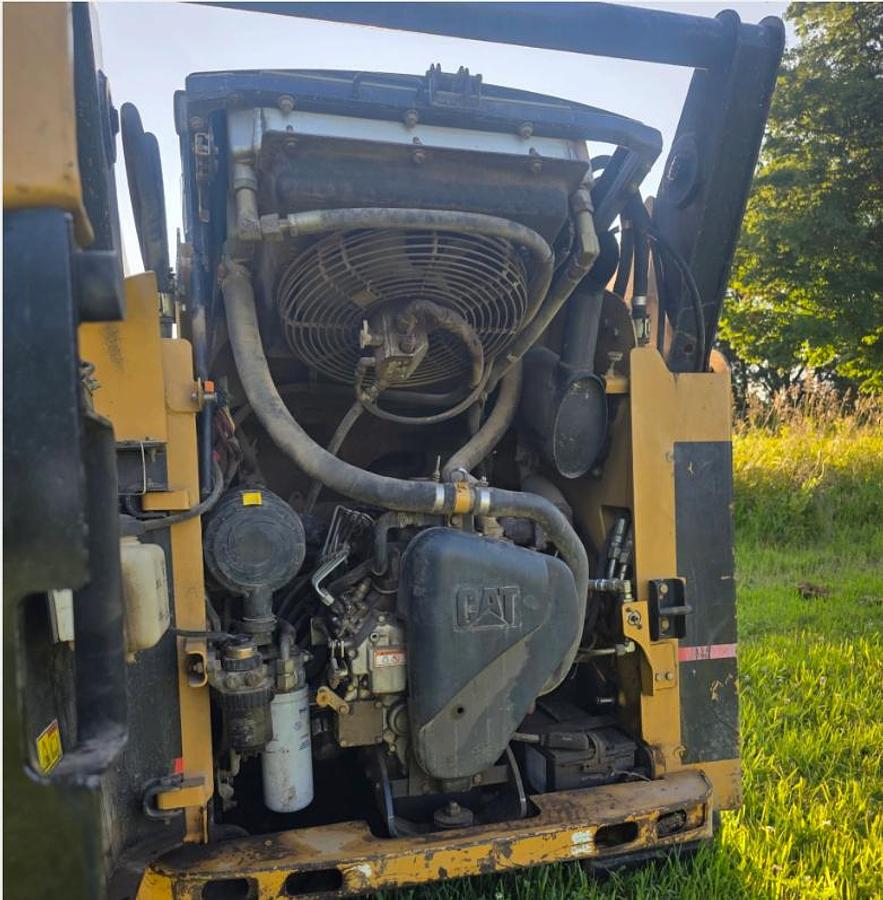 Used Cat 257B Track Skidsteer