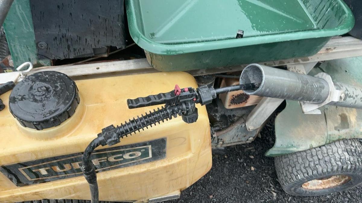 Used Turfco 85875 Sprayer/Seeder