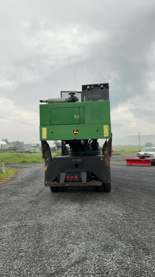 Used 2015 John Deere 335D Knuckleboom
