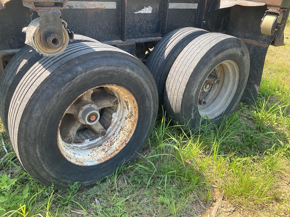 Used 1994 Savannah Log Trailer
