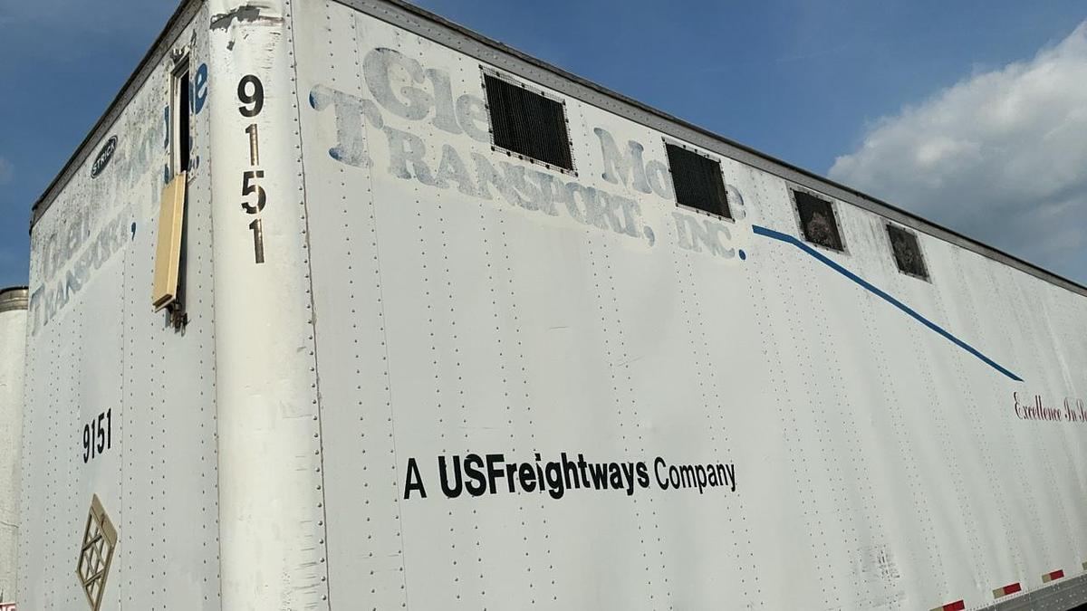 Used 1998 Strick Van Trailer
