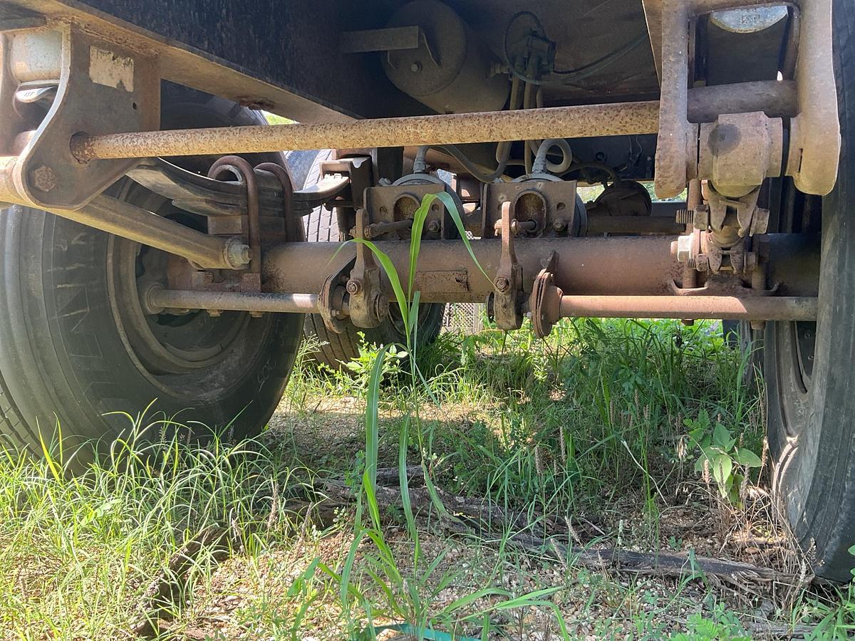 Used 1994 Savannah Log Trailer