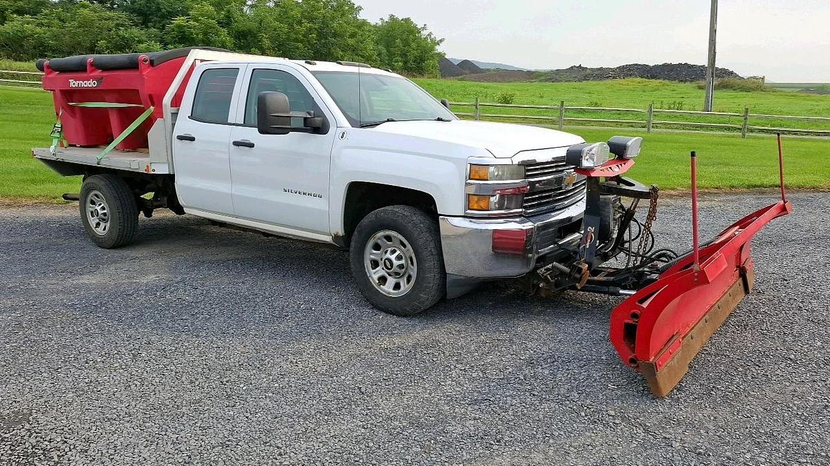 Used 2015 Chevrolet 2500 Flatbed Truck