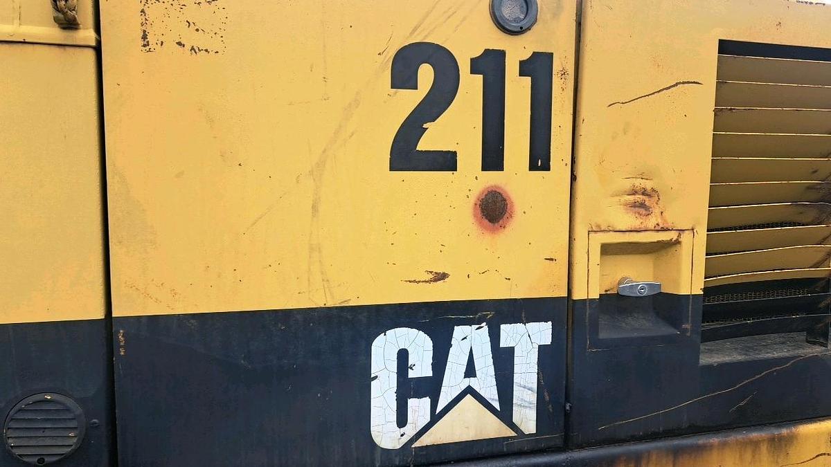 Used 1989 Caterpillar 211 Excavator