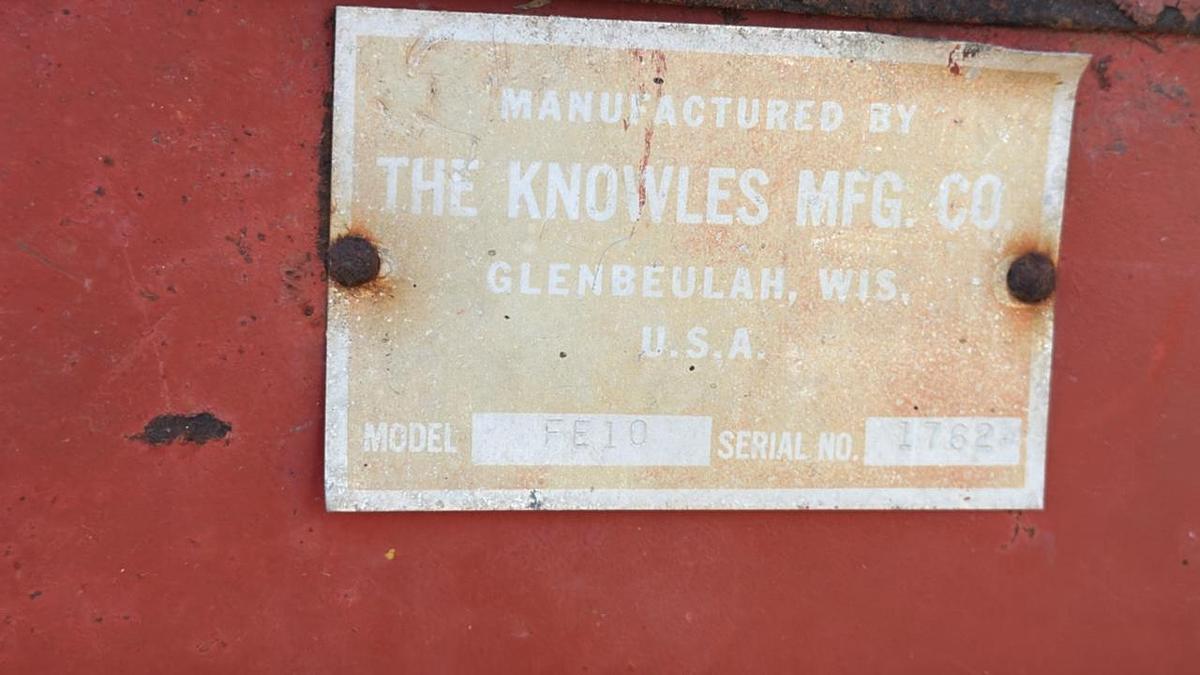 Used Knowles FE10 Single Chain Paddle Conveyor