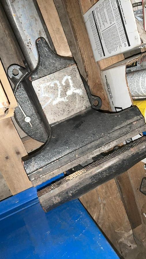 Used HIT 10” Bench Vise