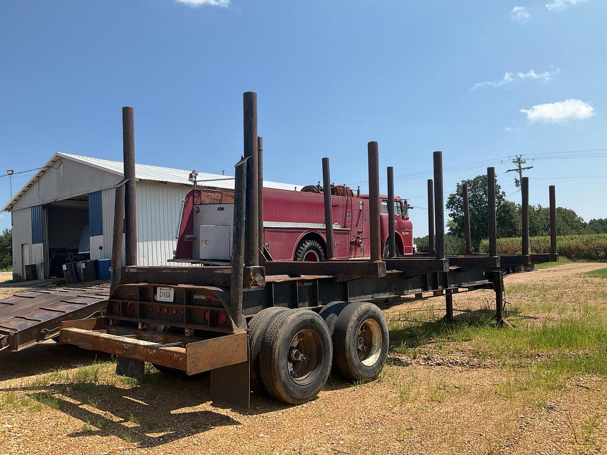 Used 1995 Savannah Log Trailer