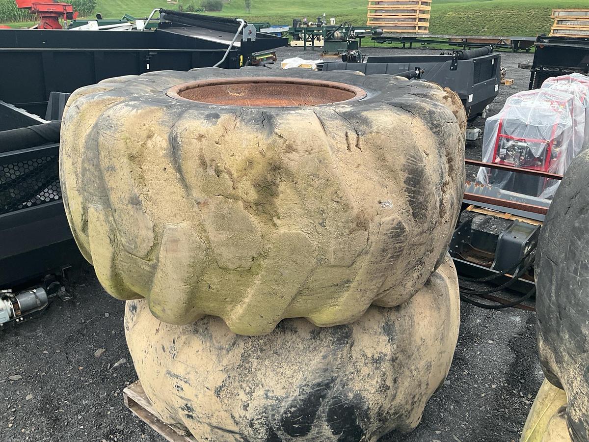 Used 30.5 Skidder Tires and rims