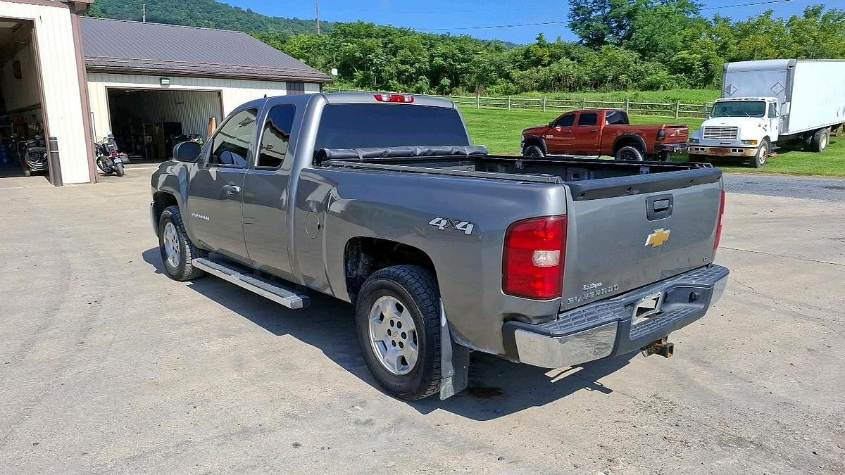 Used 2013 Chevy 1500 Pickup Truck