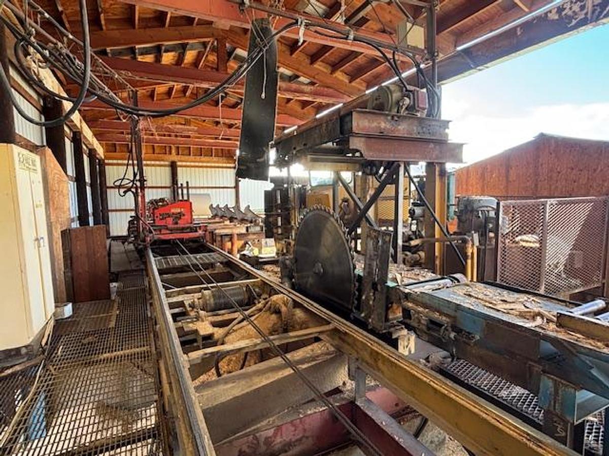 Used A Complete Morbark Circle Mill