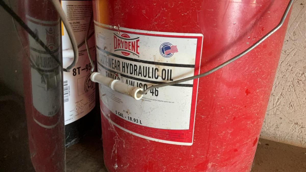 Used CAT TDT0 30 Transmission Oil