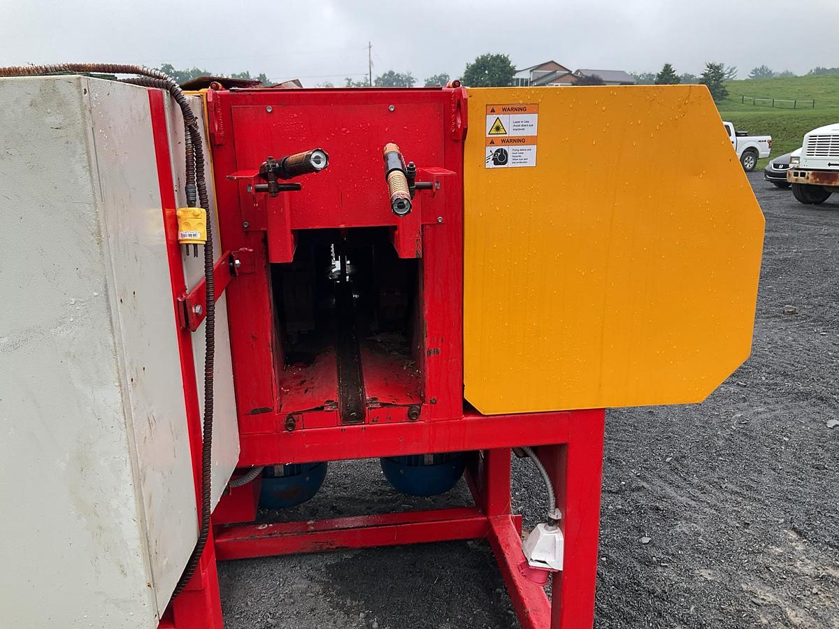 Used Woodlandia 200 Logripper
