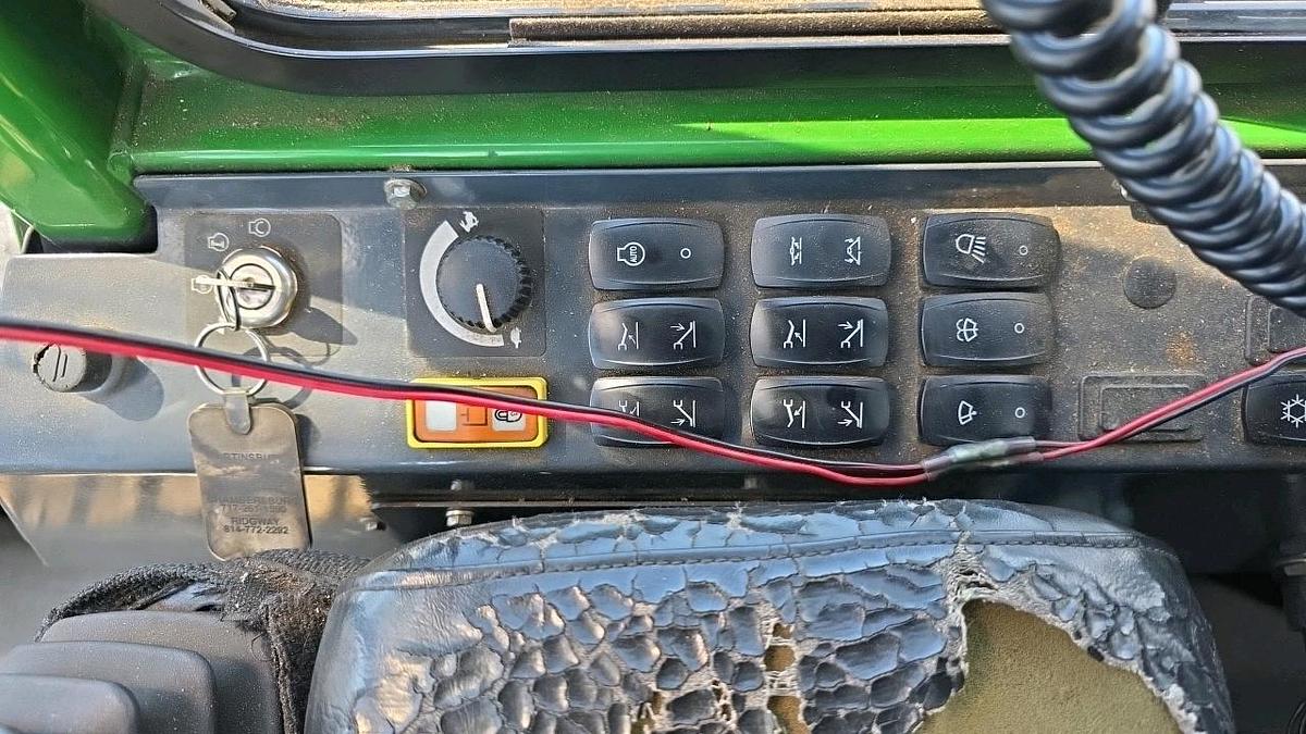 Used 2014 John Deere 437 Knuckleboom Loader