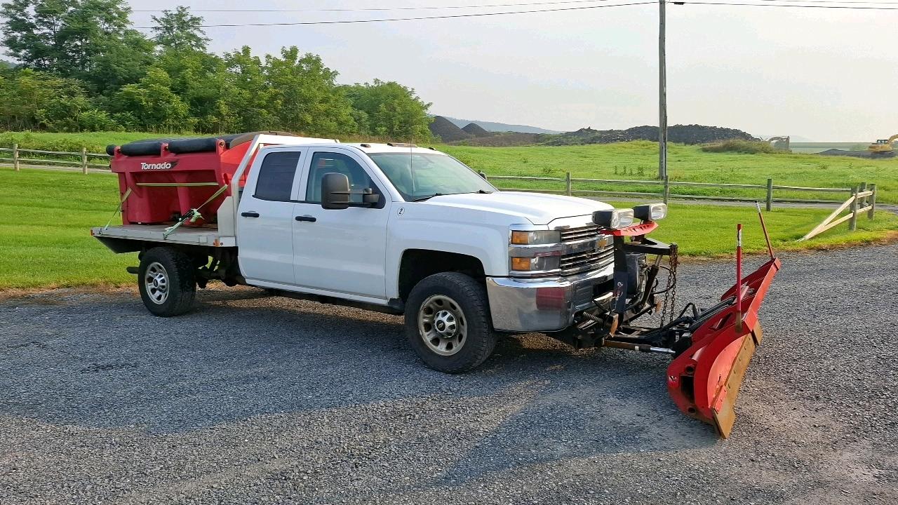 Used 2015 Chevrolet 2500 Flatbed Truck
